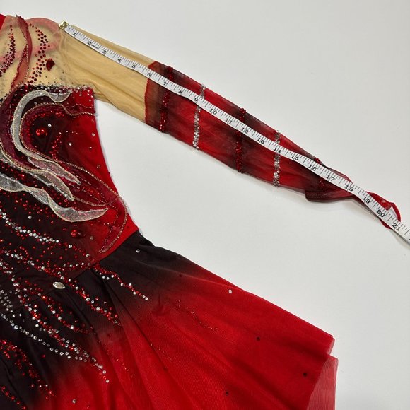 Used once Figure Skating Dress Size 12 (7~10T) with Hair Scrunchies 130~140cm - Picture 8 of 12